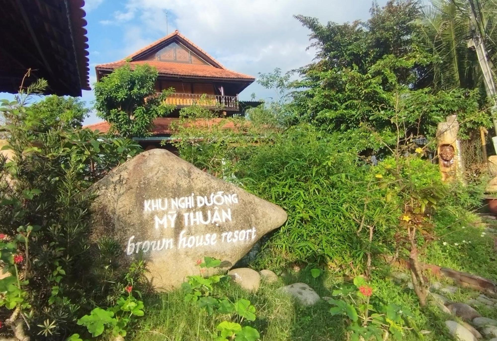 Brown House Resort Кантхо Экстерьер фото